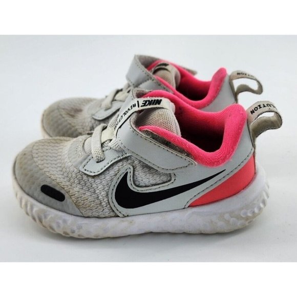 Nike Revolution 5 Toddler Girl's Size 6C  Light Gray/Pink Sneakers BQ5673-010 - Picture 2 of 7